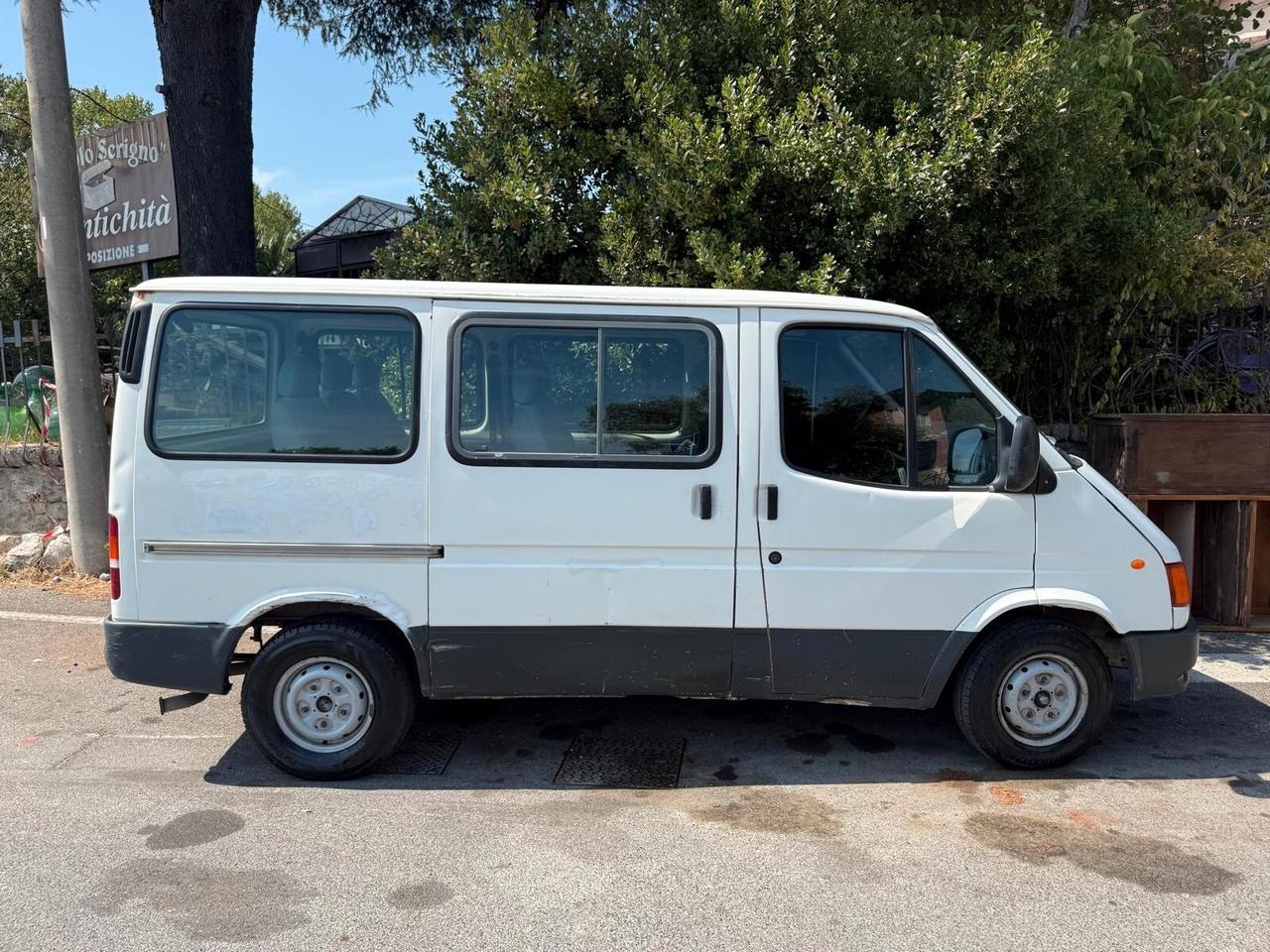 Ford Transit/Tourneo Transit 100 2.5 D PC Combi