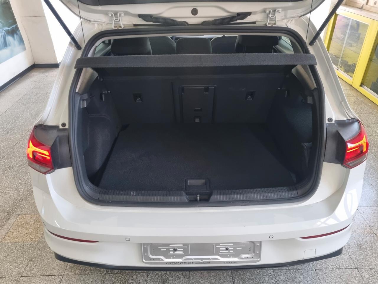 Volkswagen Golf 1.5 TGI DSG Life, 37800KM!!
