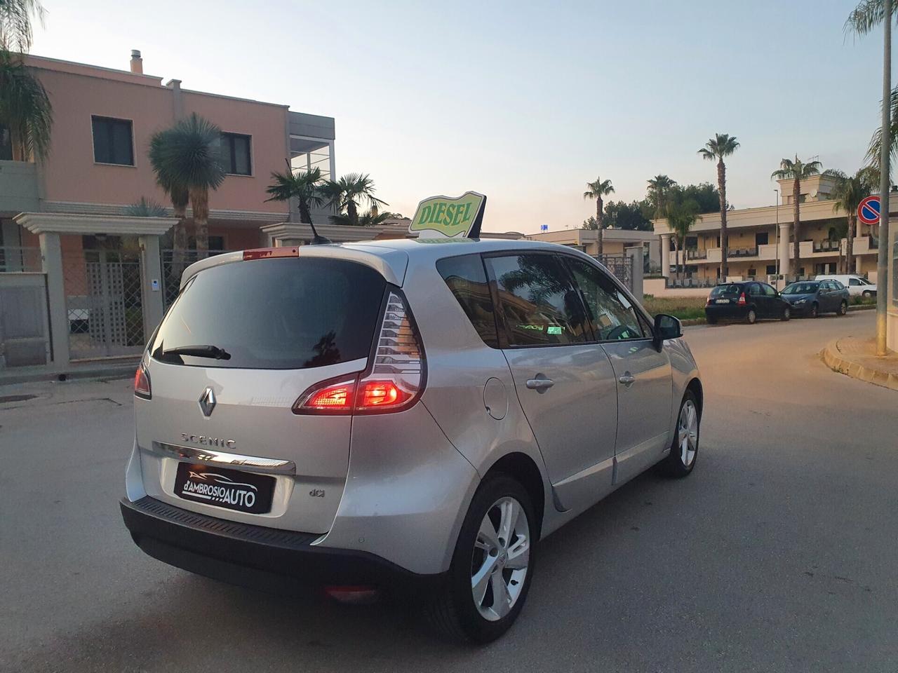 Renault Scenic XMod 1.5 dCi 110CV Privilege