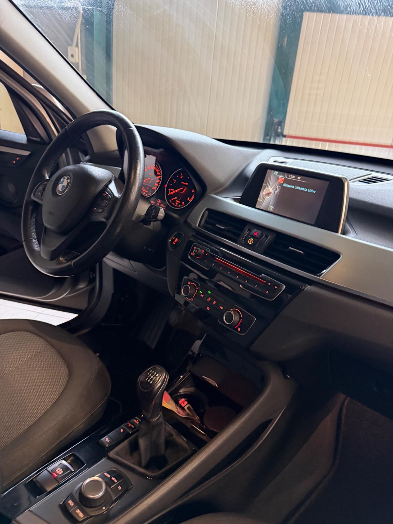 Bmw X1 18d ADVANTAGE EU6B TETTO KMCERT UNICOPR GARANZ
