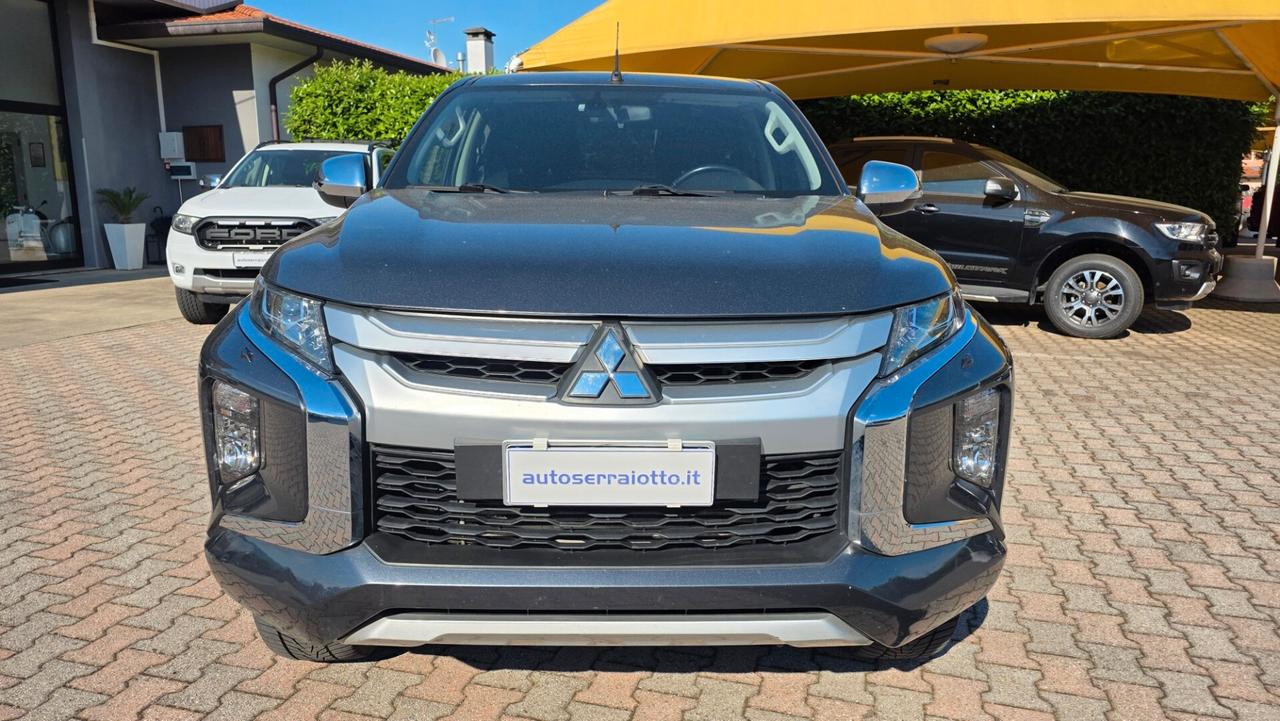 Mitsubishi L200 2.3d 150cv CLUB CAB 4 posti Autocarro CASSONE LUNGO