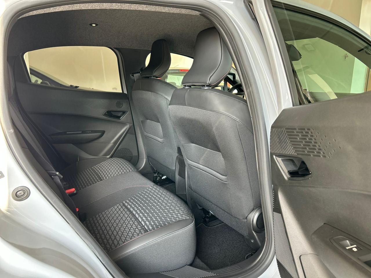 Renault Clio Full Hybrid E-Tech 160 CV 5 porte Techno