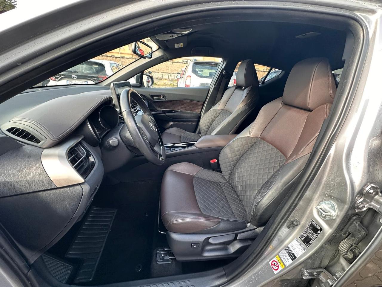 Toyota C-HR 1.8 Hybrid E-CVT Lounge