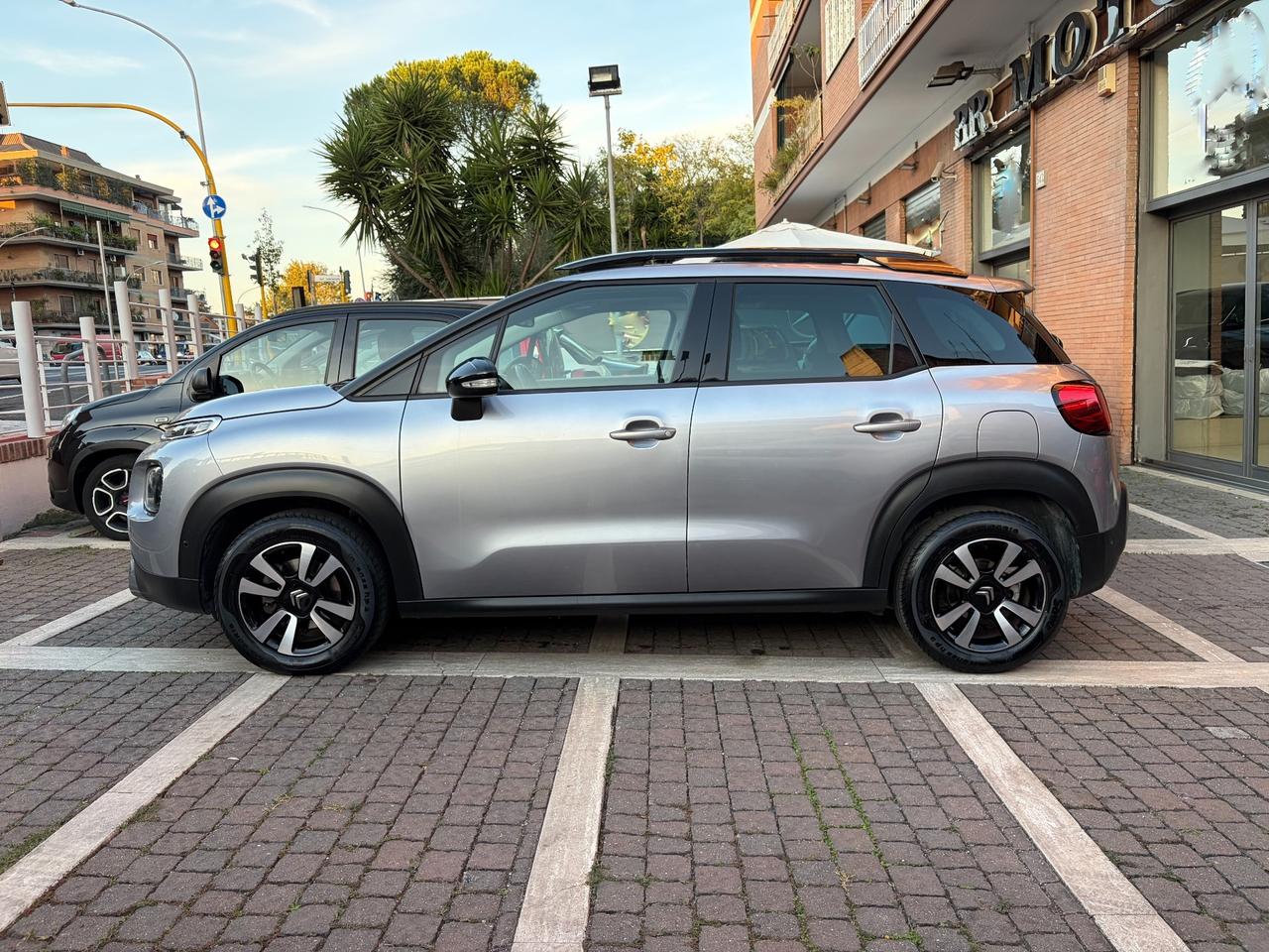 Citroen C3 Aircross PureTech 110 Shine + TETTO APRIBILE !!