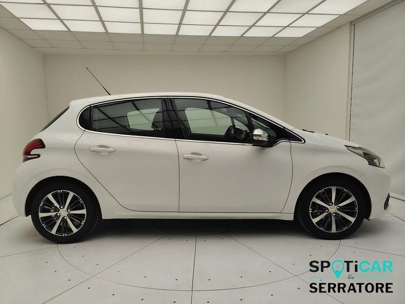 Peugeot 208 I 2015 1.2 puretech Allure 82cv 5p