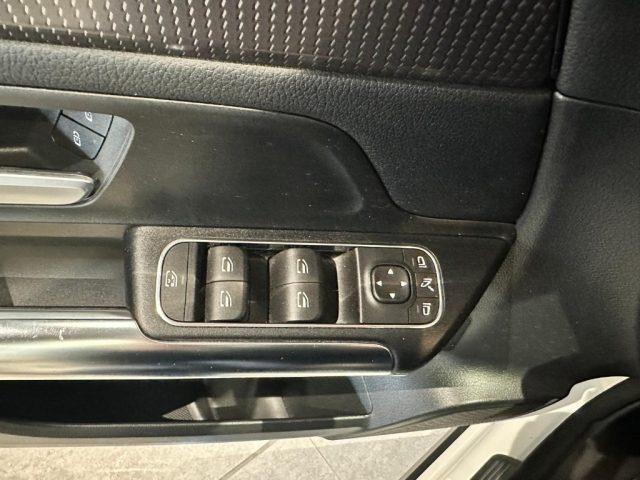 MERCEDES-BENZ GLA 200 d Automatic Sport Plus