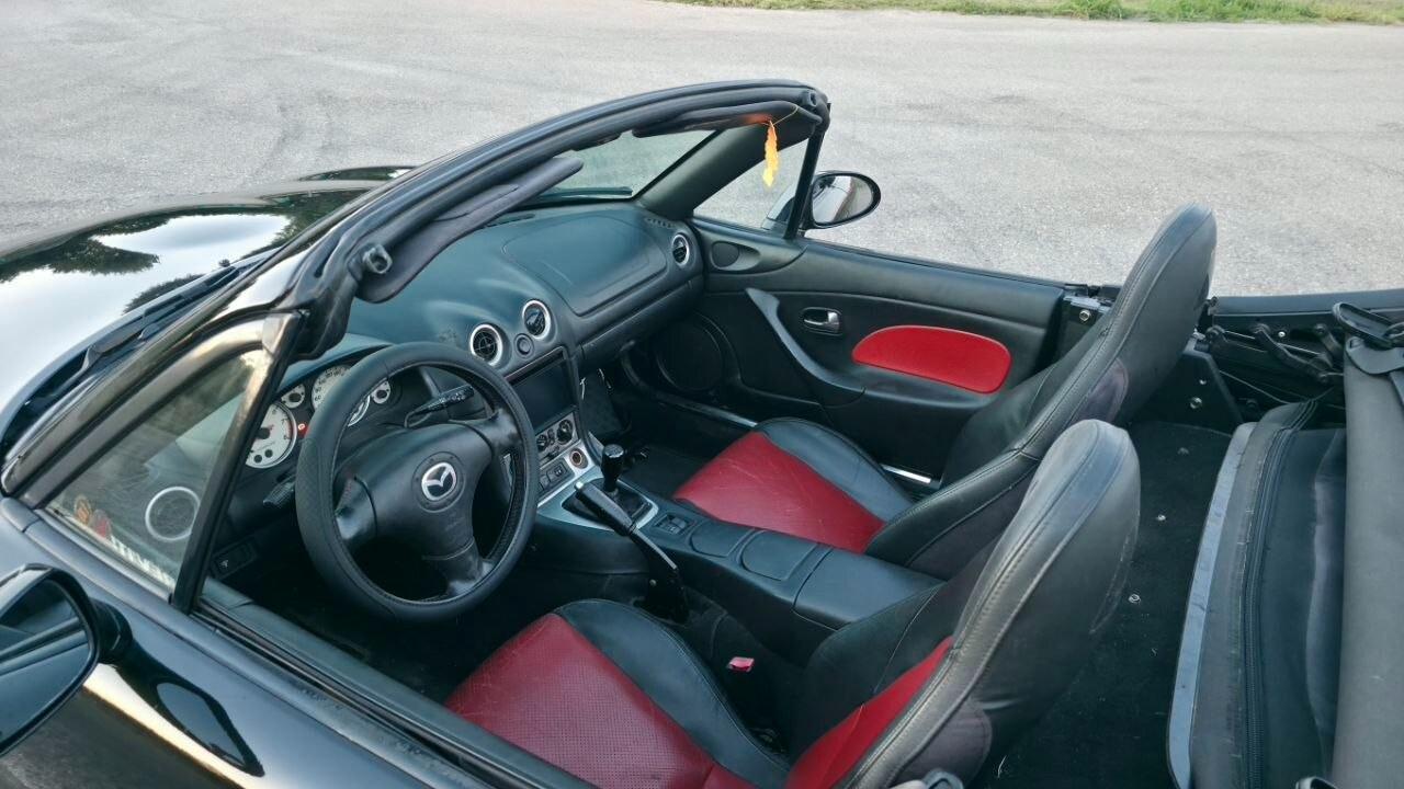 Mazda MX5 NBFL 1.8i 16V