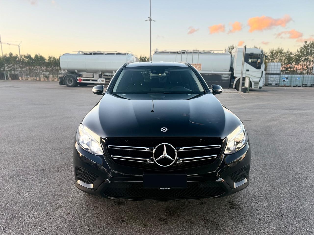 Mercedes-benz GLC 250 d 4Matic Total Black/PEDANE/20"/BELLA