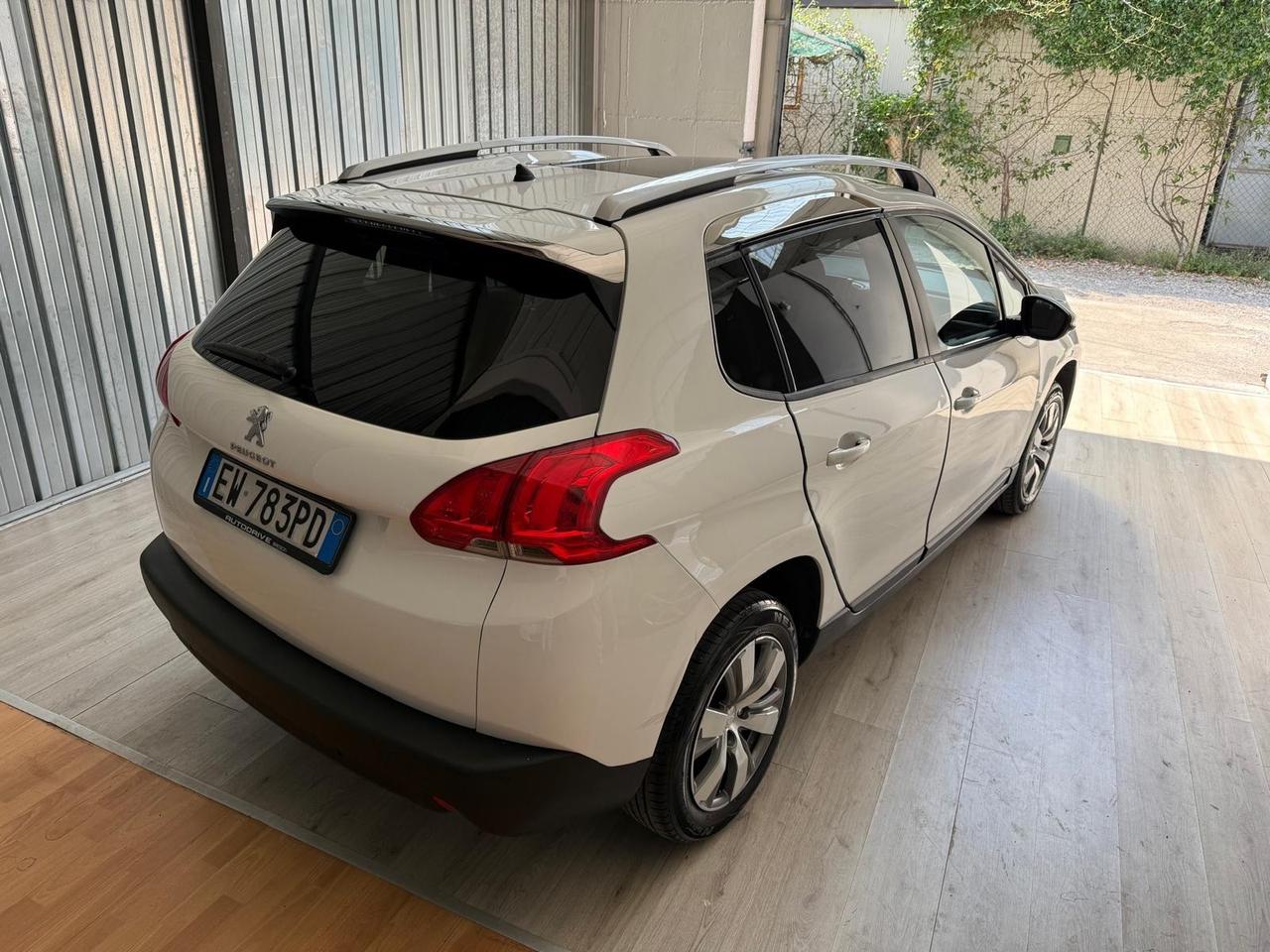 Peugeot 2008 Allure 1.2 benzina SOLO 50.000km