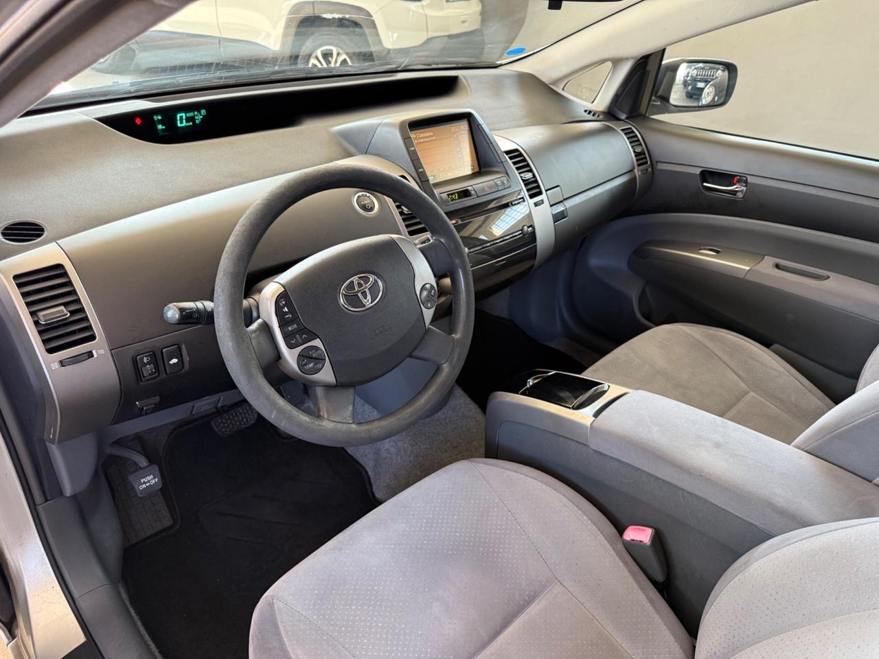 Toyota Prius 1.5i 16V