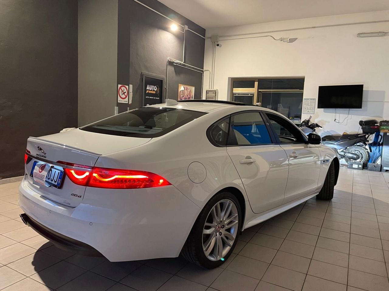 Jaguar XF 2.0 D 180 CV aut. Portfolio