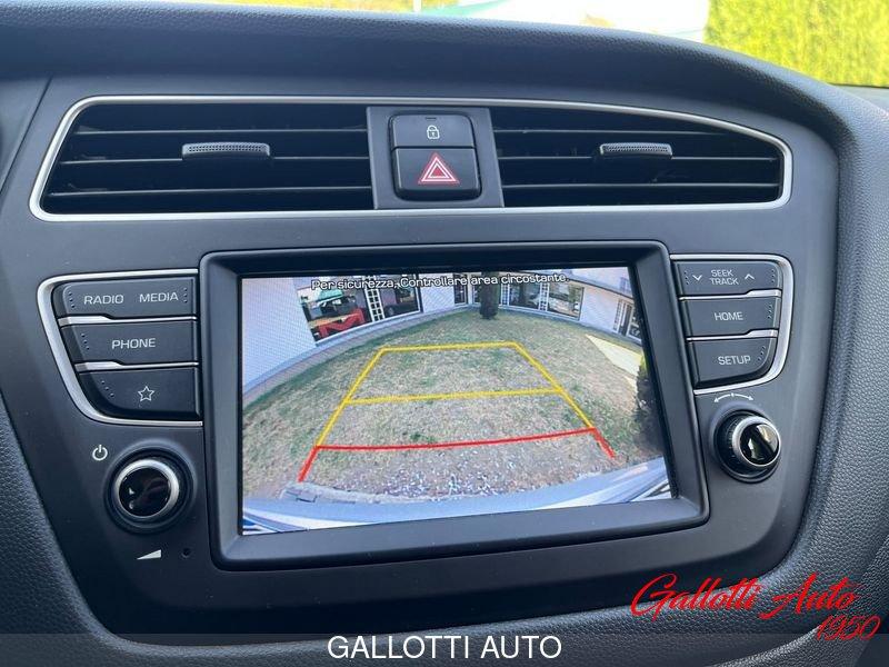 Hyundai i20 1.2 MPI 75cv Connect Line