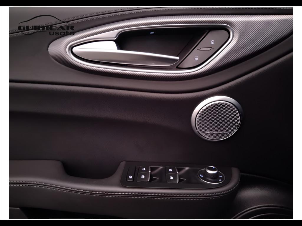 ALFA ROMEO Giulia 2023 - Giulia 2.2 t Competizione 160cv auto