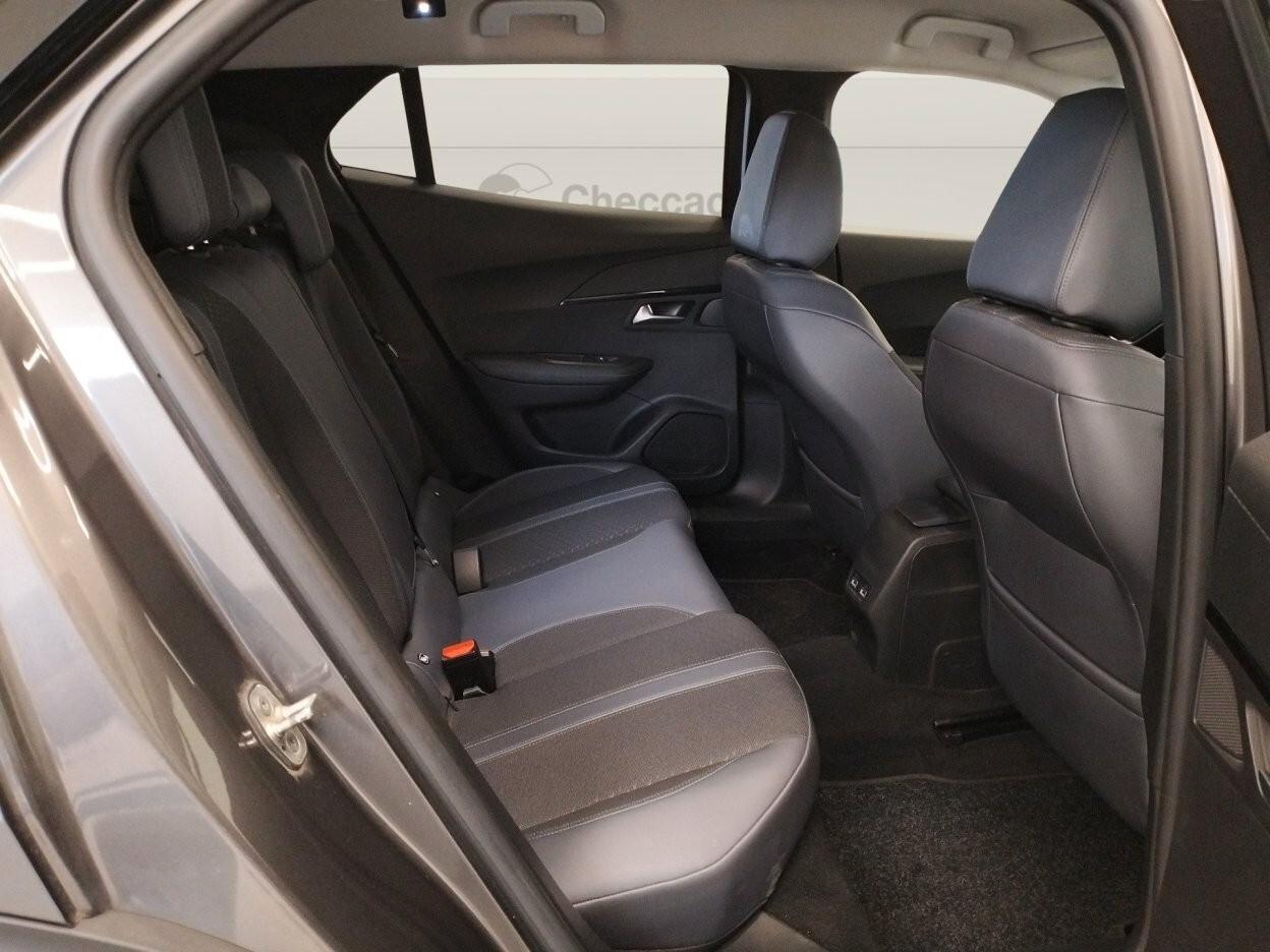 Peugeot 2008 BlueHDi 130 S&S EAT8 Allure Navi Pack