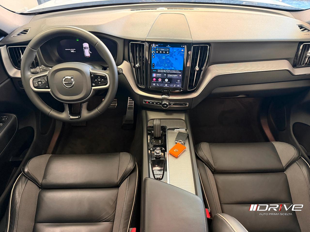 VOLVO XC60 (2017-->) XC60 B4 (d) AWD Geartronic...