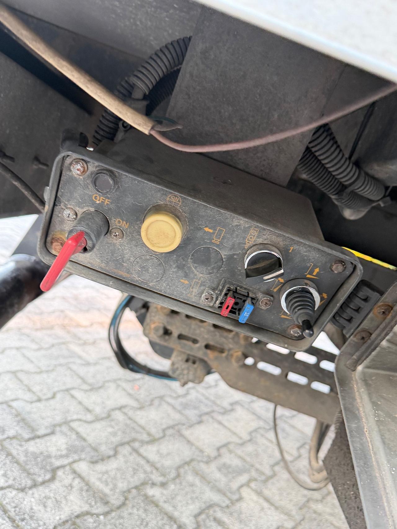 FORD TRANSIT 2.4 TDCI 140 CV SPONDA IDRAULICA