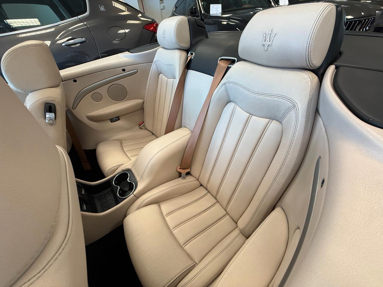 Maserati GranCabrio 4.7 V8