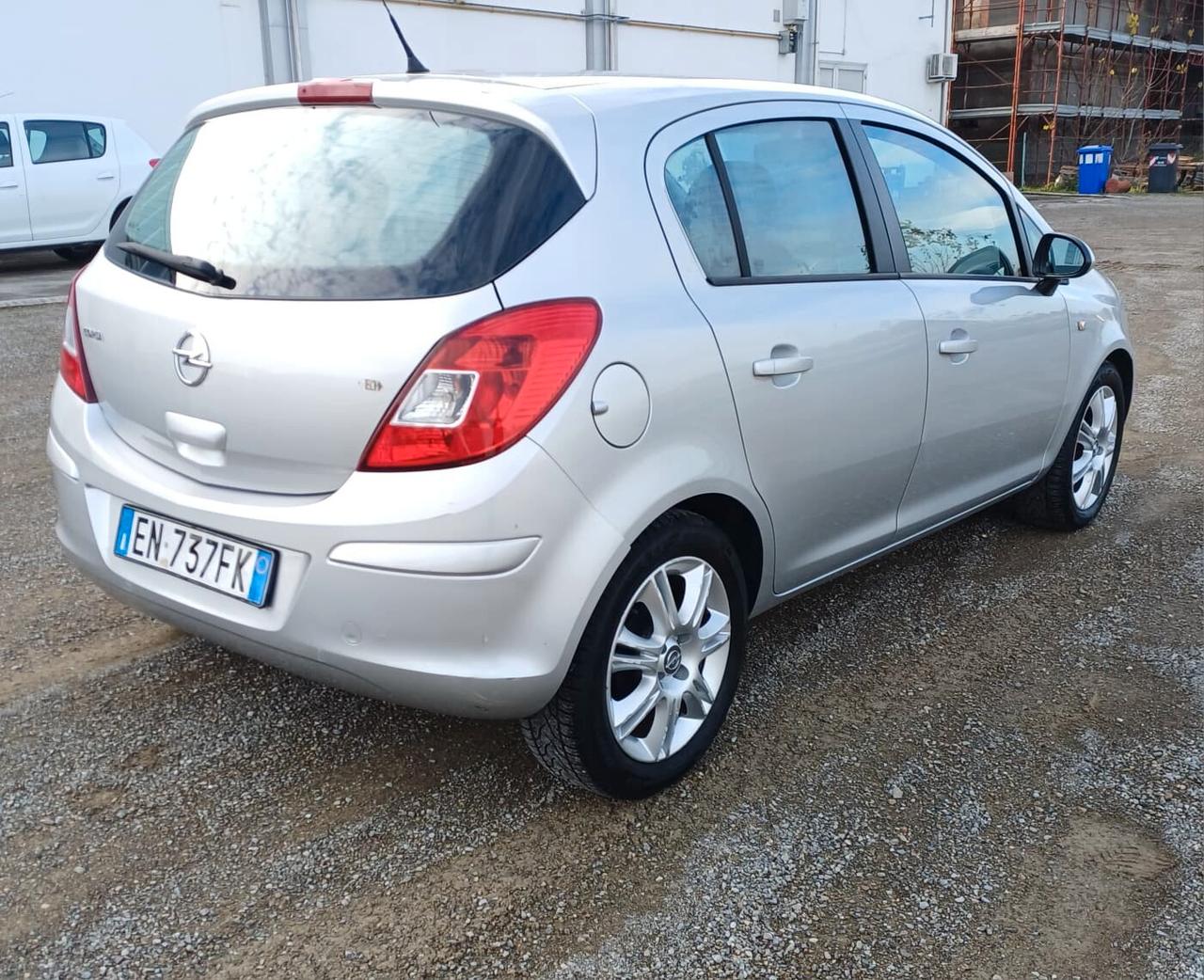 Opel Corsa 1.2 85CV 5 porte GPL-TECH Edition