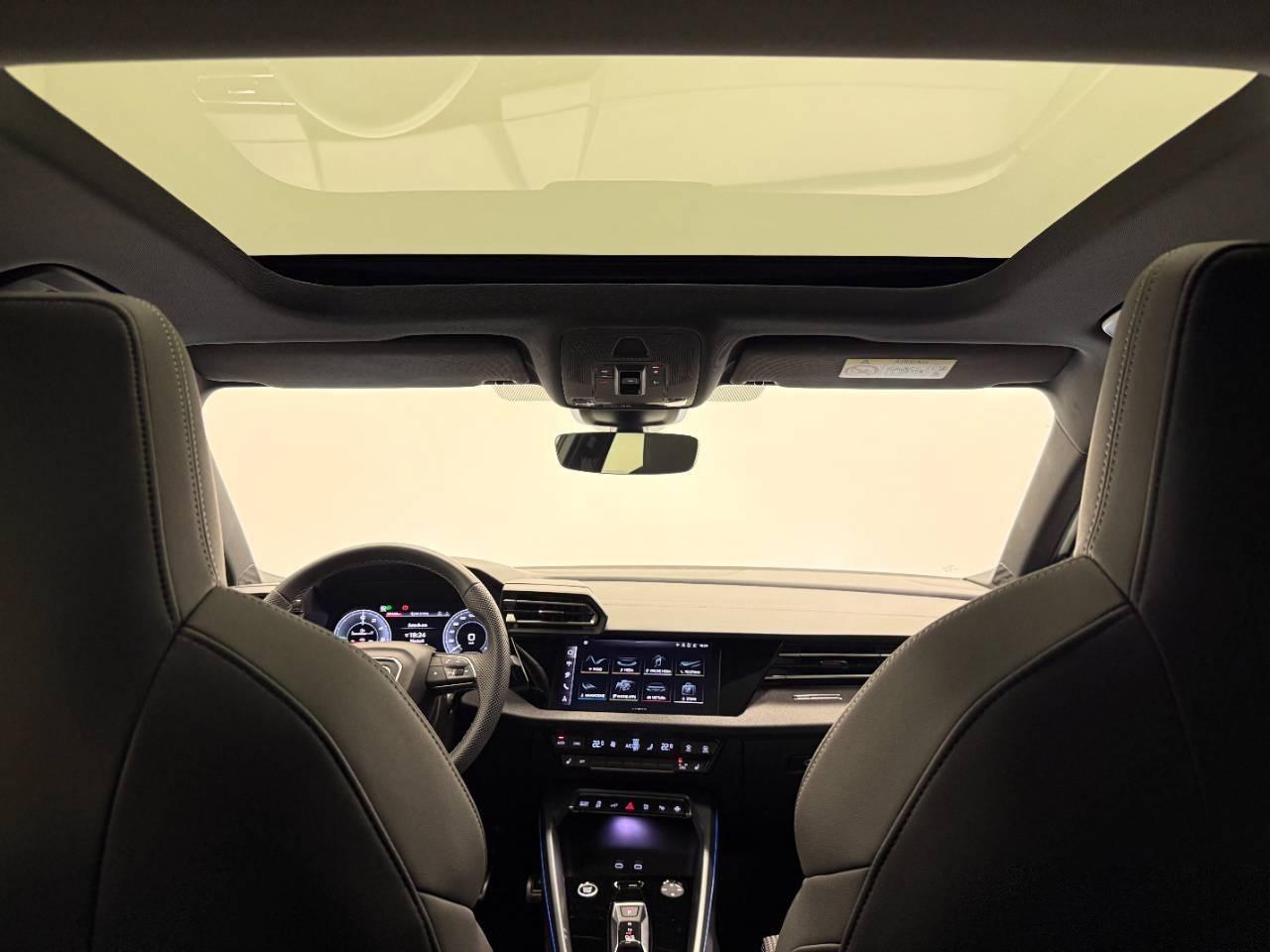 AUDI A3 SPORTBACK 45 TFSIe S-TRONIC S LINE EDITION