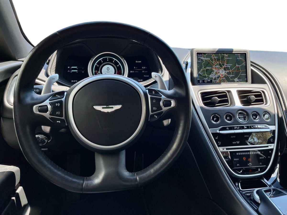 ASTON MARTIN DB11 Coupe 4.0 V8 auto