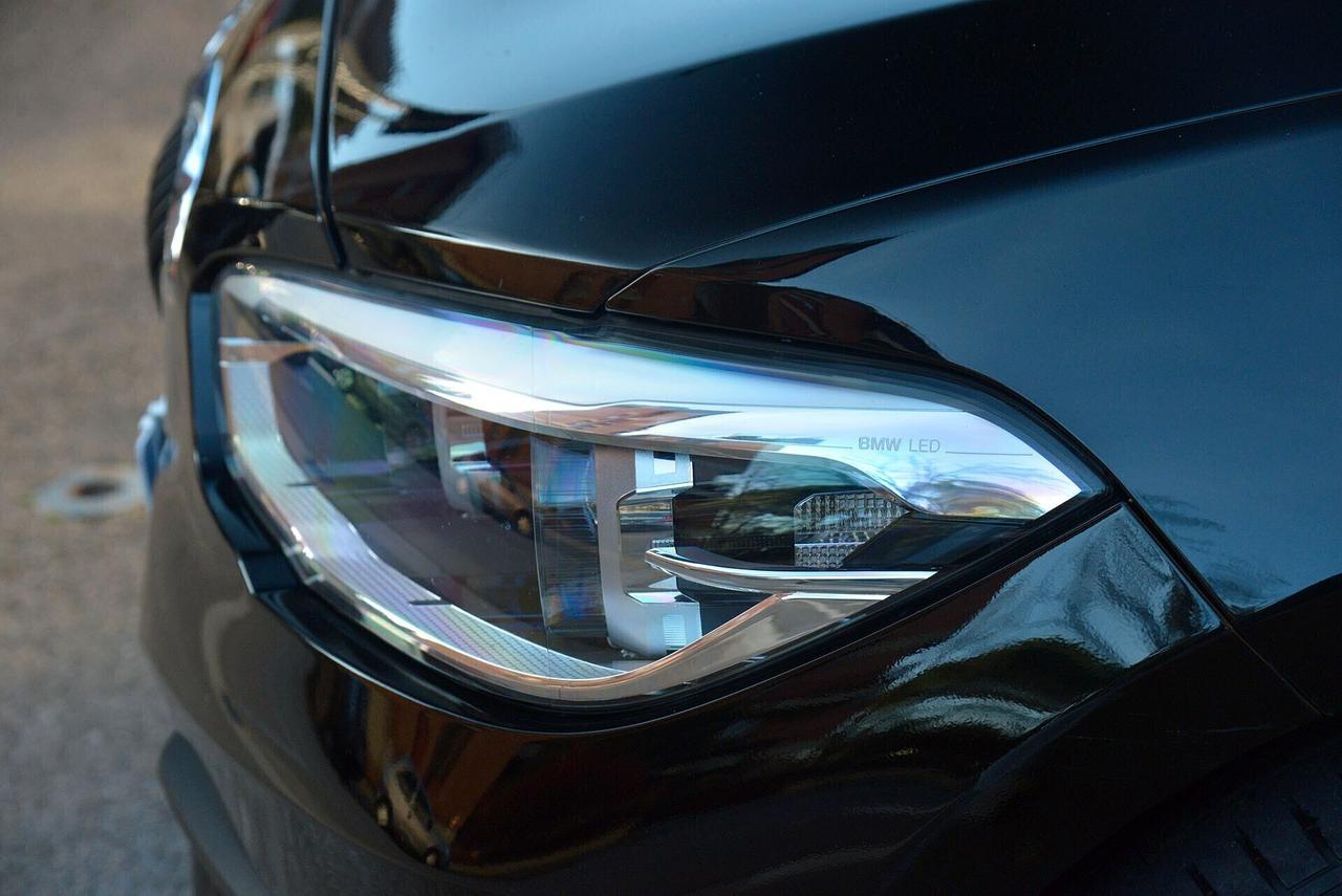 Bmw 118 i 5p. Advantage Steptronic Traz. Posteriore
