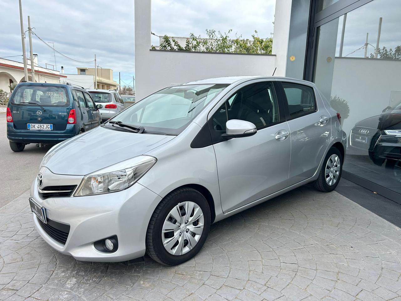 Toyota Yaris 1.4 D-4D 90Cv LOUNGE RET-2013