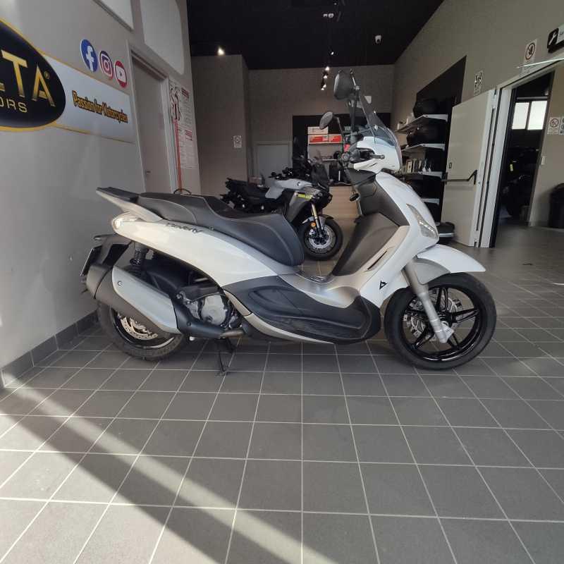 Piaggio Beverly 350 SportTouring ie ABS - 2016