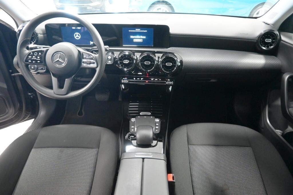 MERCEDES-BENZ A 180D 116CV AUTOMATIC BUSINESS SOLUTION ( NAVI - CRUISE - TELECAMERA POST. )