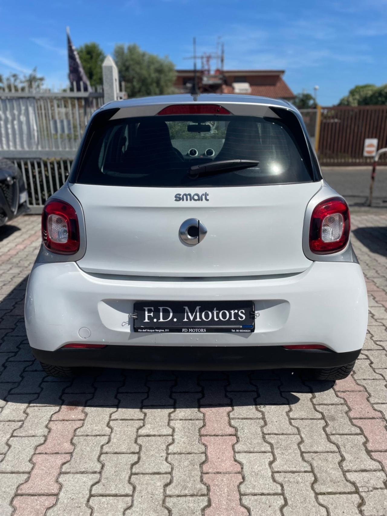 Smart ForFour 70 1.0 twinamic Youngster