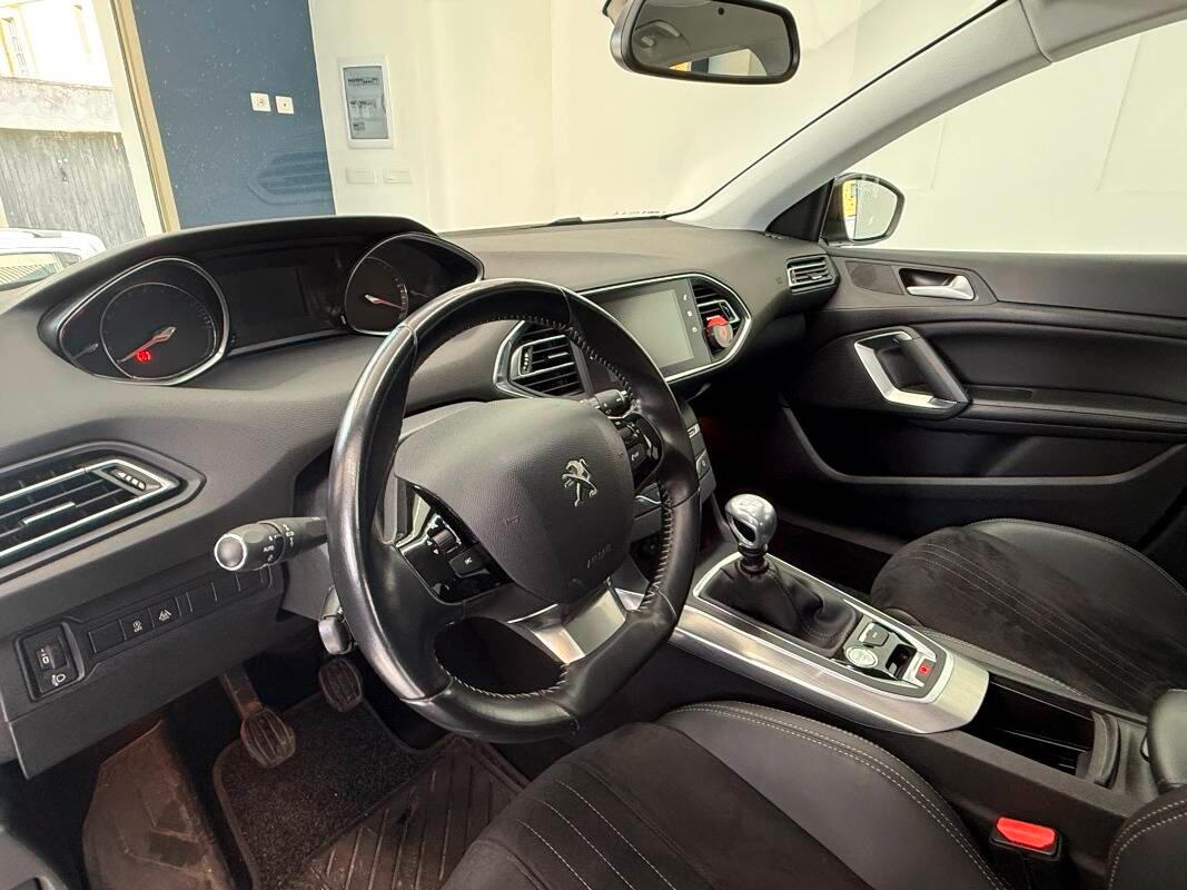 Peugeot 308 Peugeot 308 1.6 BlueHDi Allure S&S 120 CV – 2017