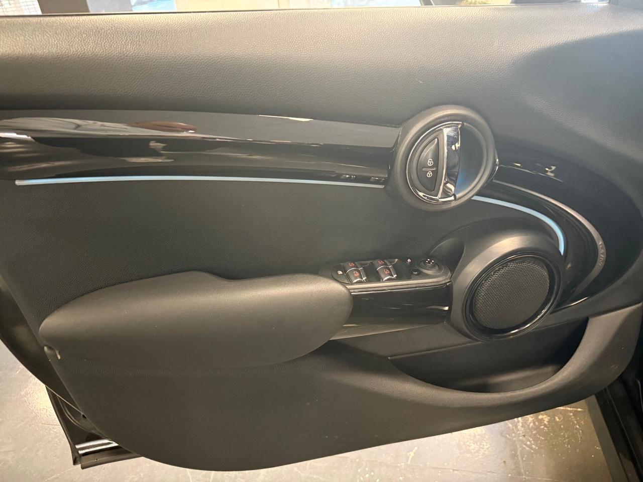 Mini 1.5 Cooper Resolute 5 porte