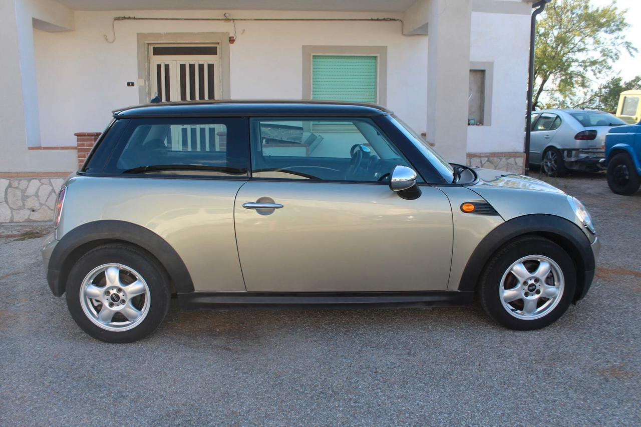 Mini 1.6 16V Cooper D