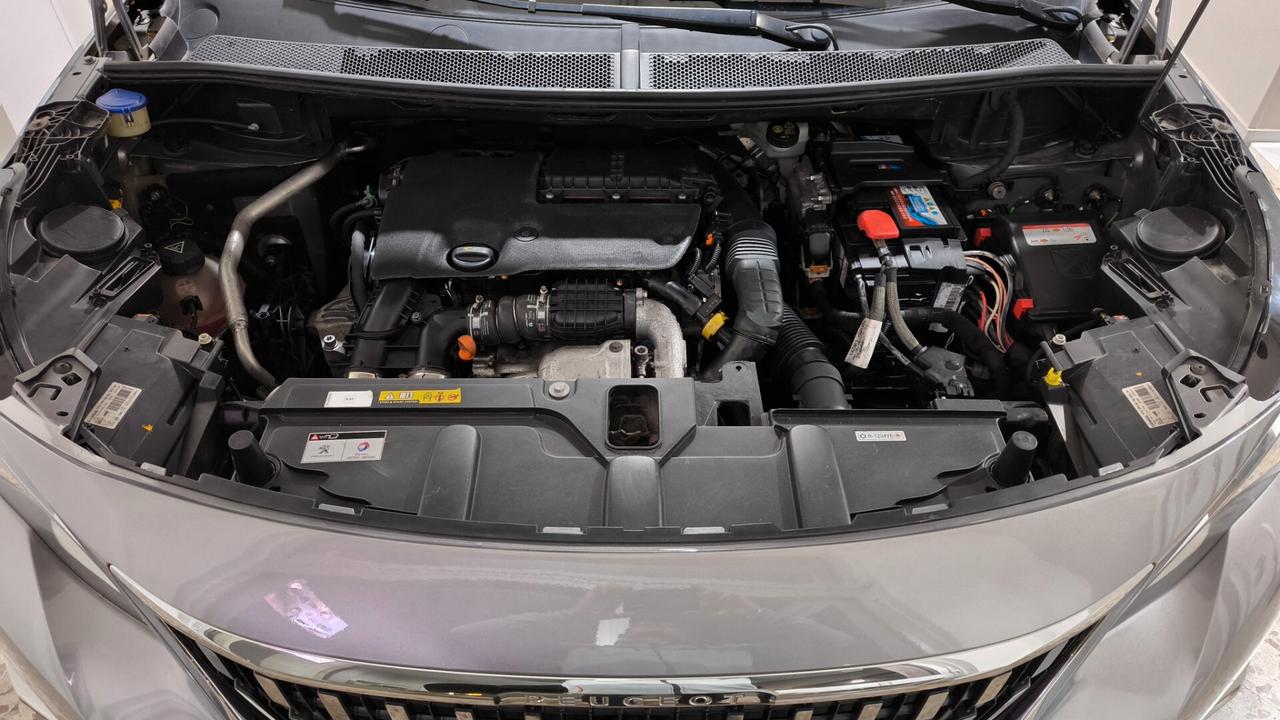 Peugeot 3008 BlueHDi 120 S&S Allure