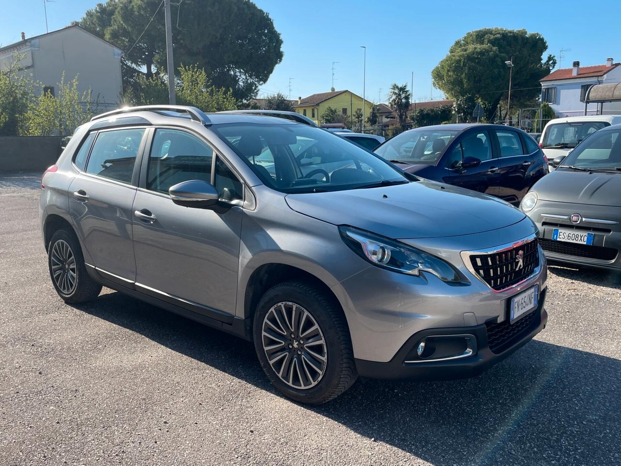 Peugeot 2008 PureTech 82 Active ANCHE X NEOPATENTATI