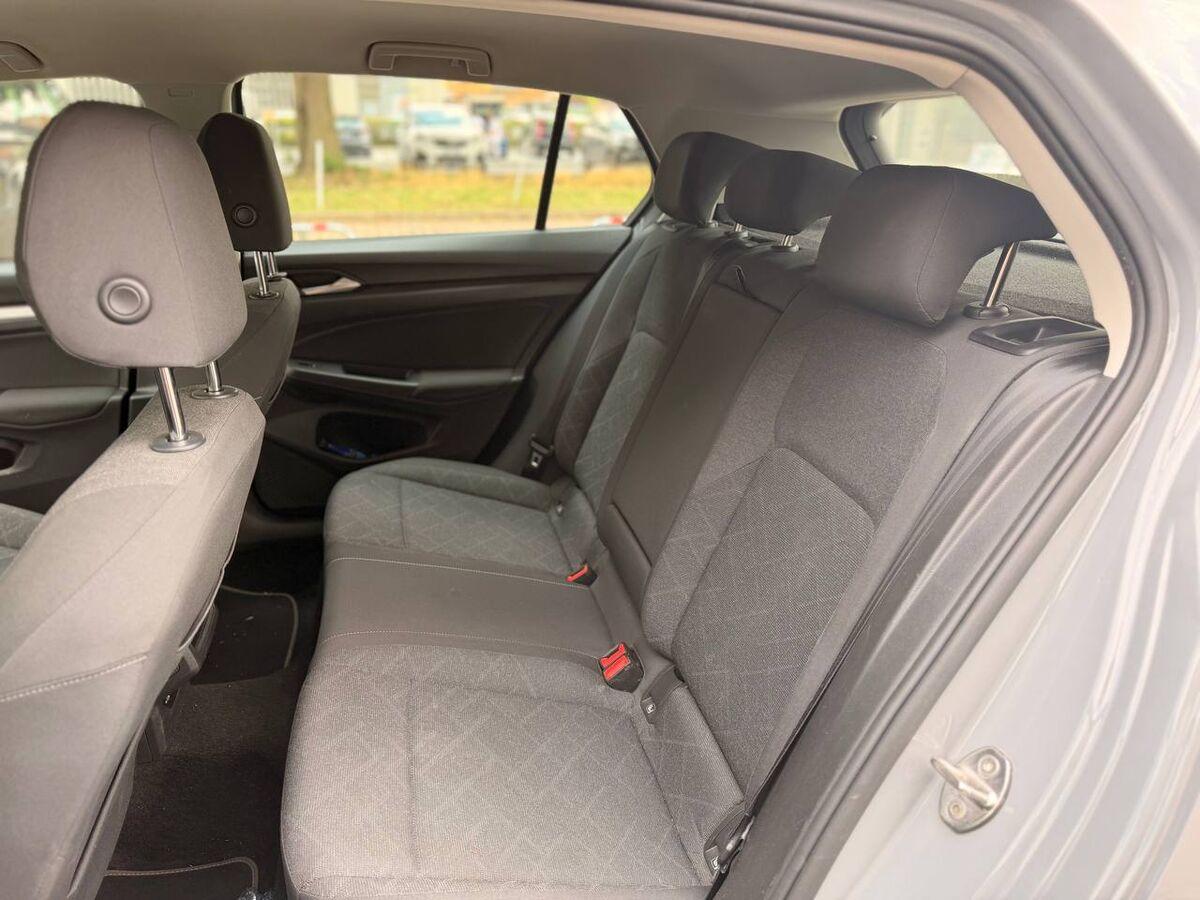 Volkswagen Golf 2.0 tdi Life 115cv dsg