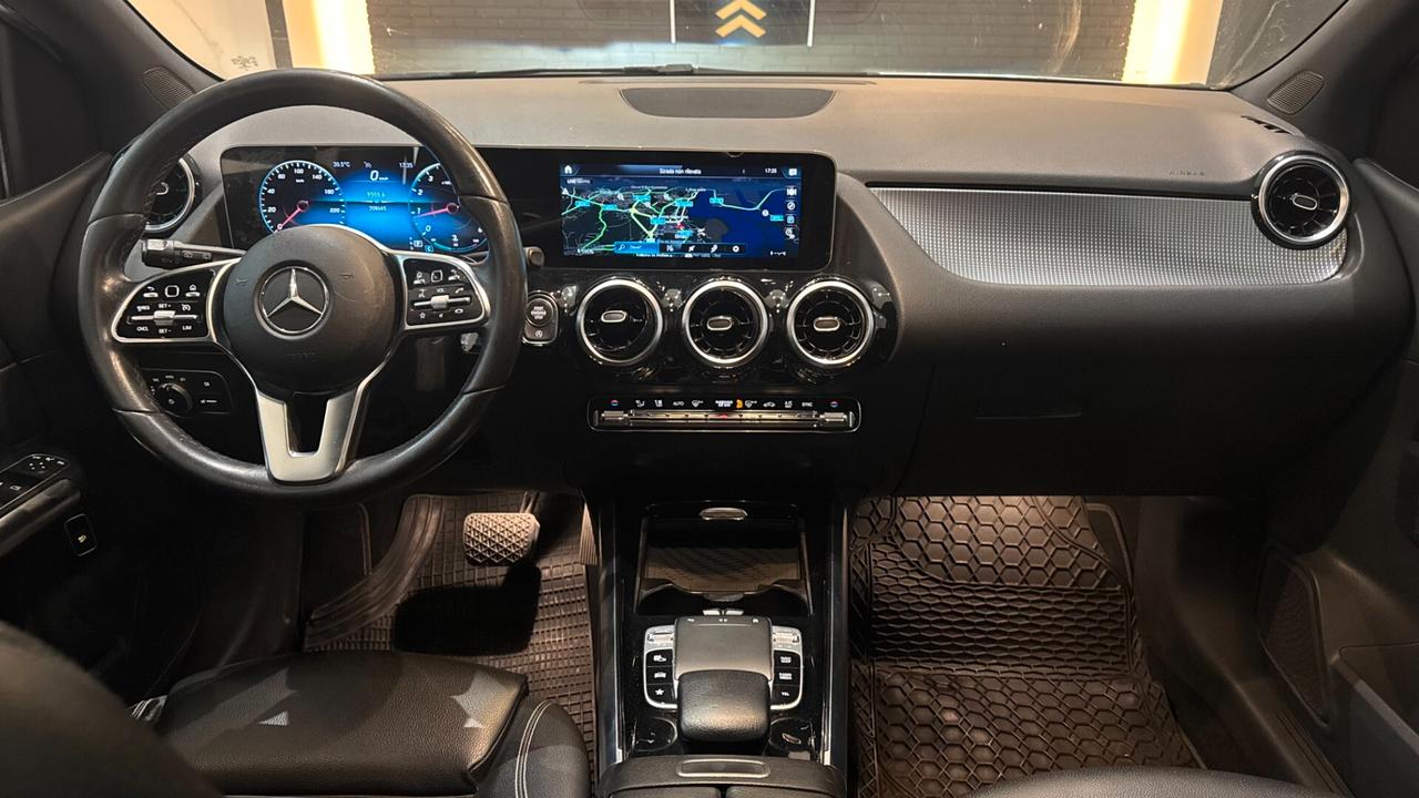MERCEDES CLASSE B 180 136CV - 2019