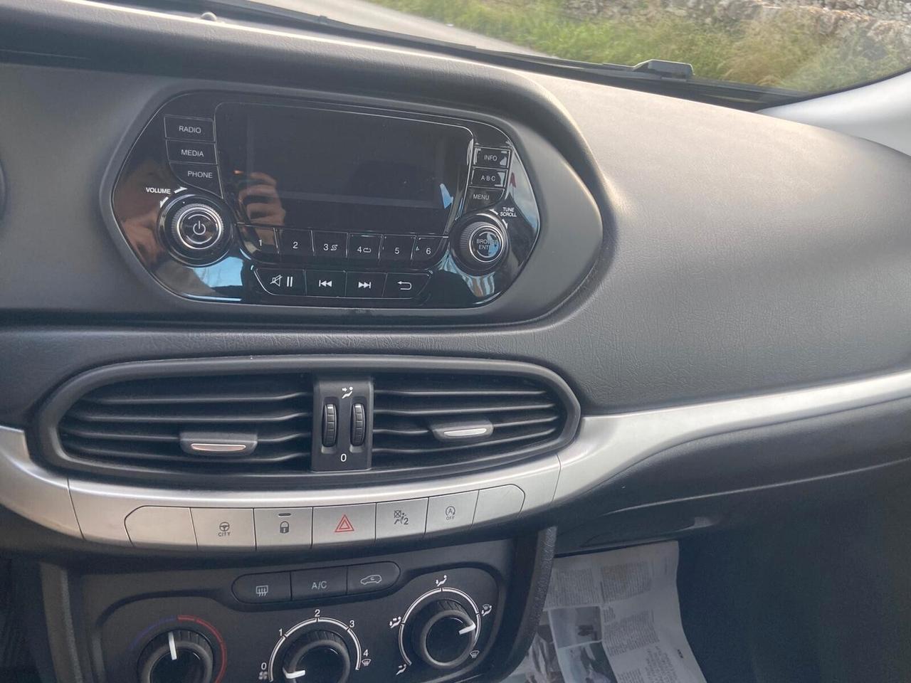 Fiat Tipo 1.6 Mjt S&S SW Lounge