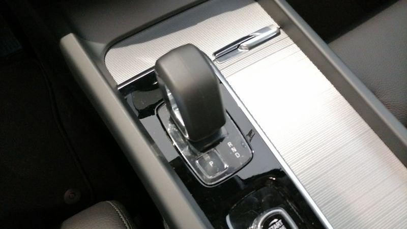 Volvo XC60 XC60 T6 Plug-in hybrid AWD automatico Plus Dark MY25
