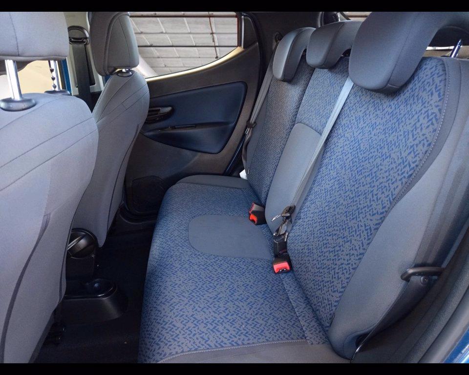 LANCIA Ypsilon 1.0 firefly hybrid Gold s&s 70cv 5p.ti del 2024