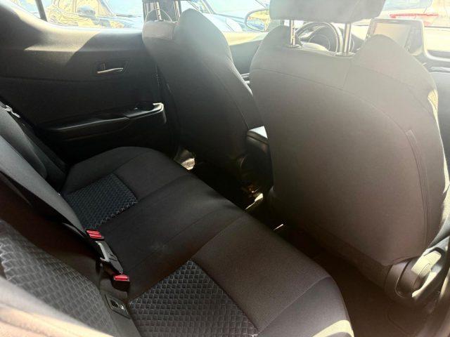 TOYOTA C-HR 1.8 Hybrid E-CVT Active
