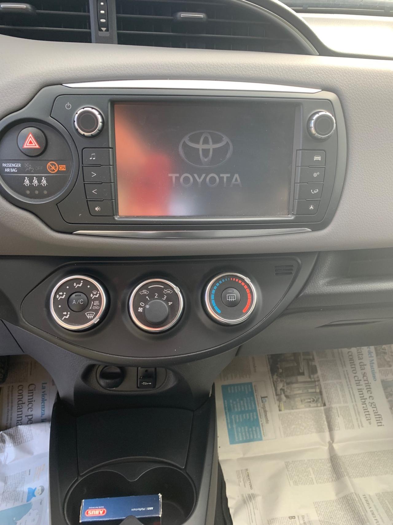 Toyota Yaris 1.0 5 porte Lounge 18000KM