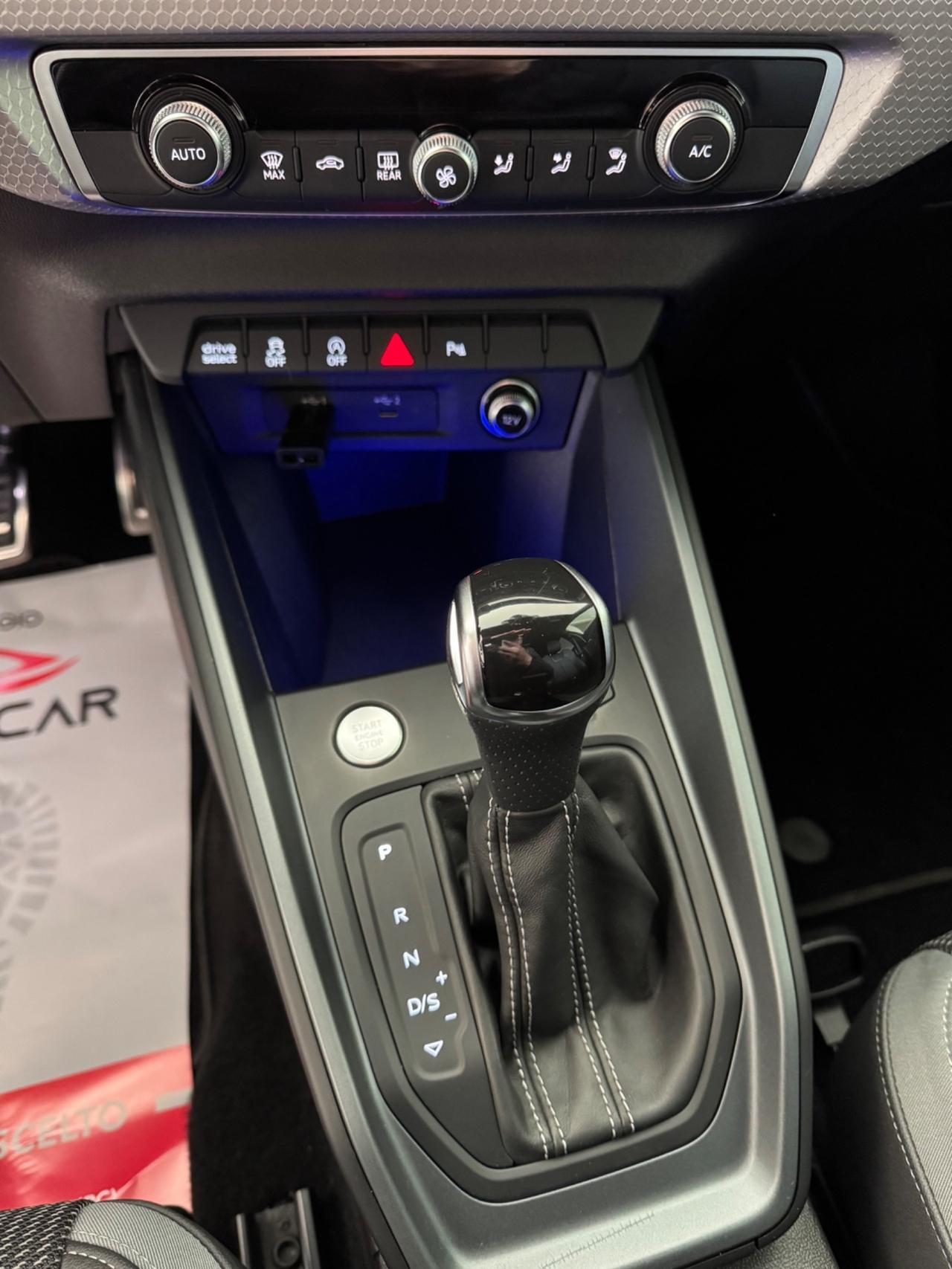 Audi A1 SPB 30 TFSI S tronic Identity Black