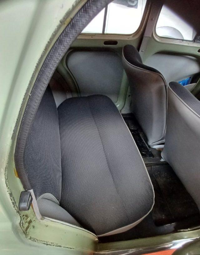 RENAULT R 4 4 CV