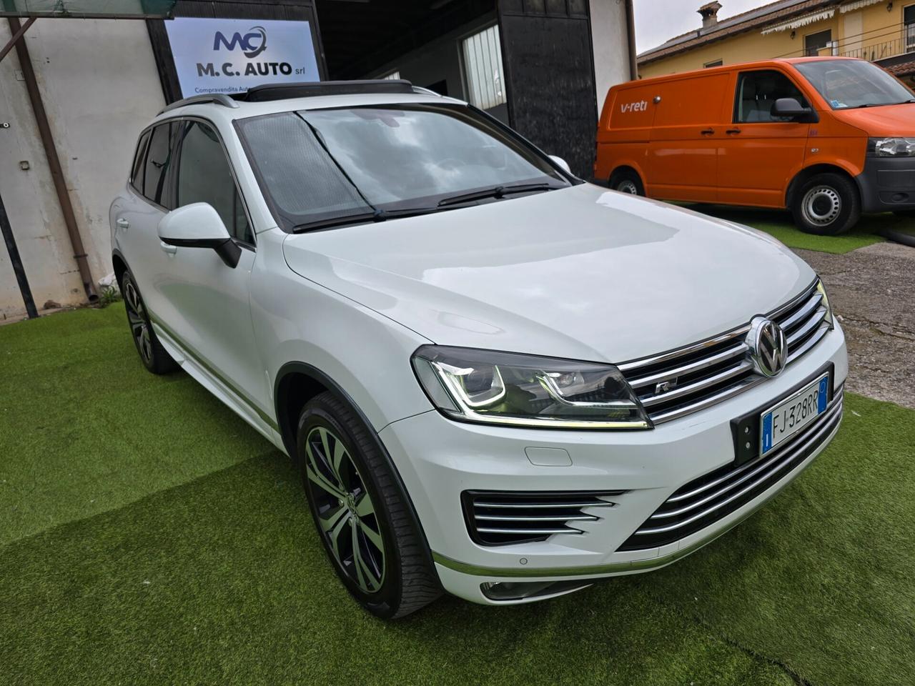 VW Touareg R.LINE 3.0TDI 204CV TETTO APRIBILE -2017