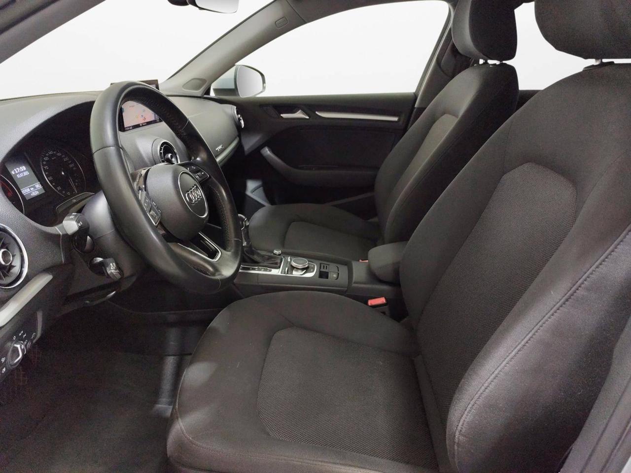 Audi A3 Sportback 30 1.5 g-tron Business 131cv