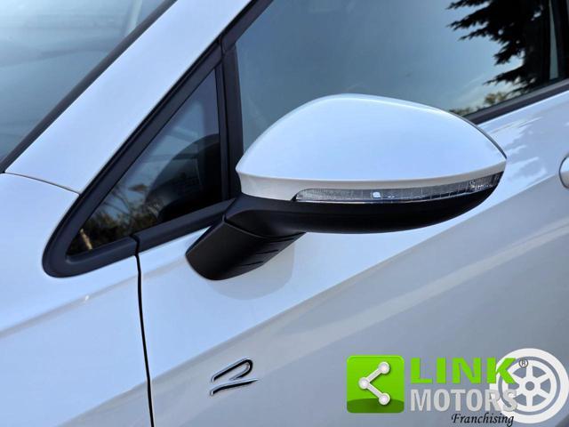 VOLKSWAGEN Golf 1.5 eTSI 150 CV ACT DSG R-Line Plus