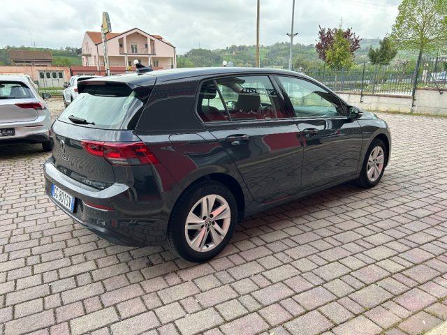 VOLKSWAGEN Golf 1.5 TGI DSG Life