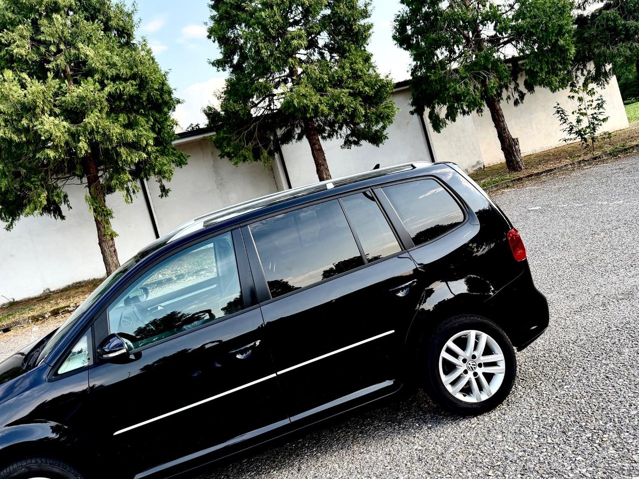 Volkswagen Touran 2.0 TDI 140 CV DSG Highline