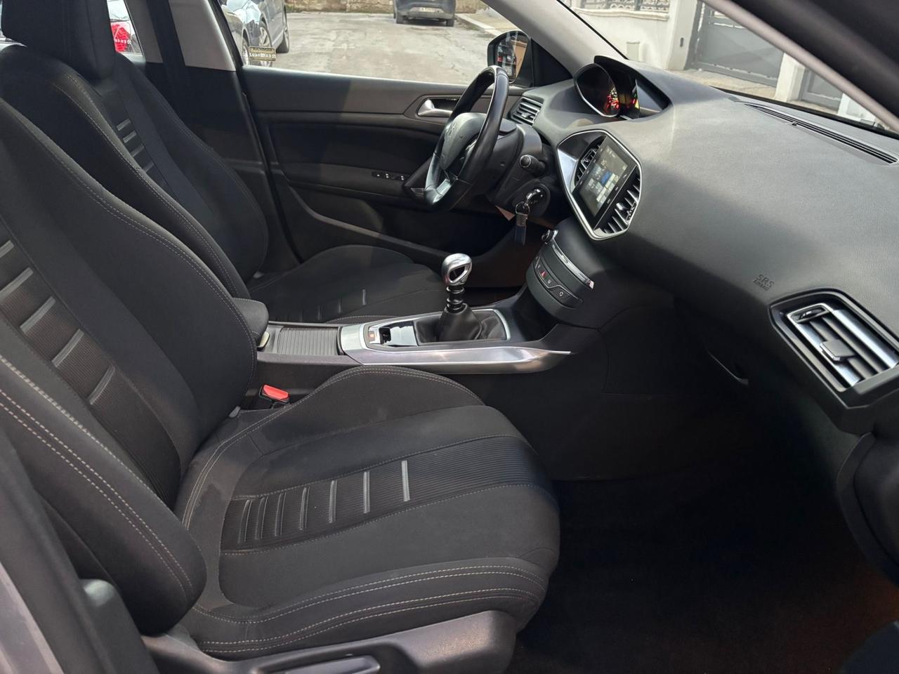 Peugeot 308 1.6 e-HDi 115 CV Stop&Start Allure