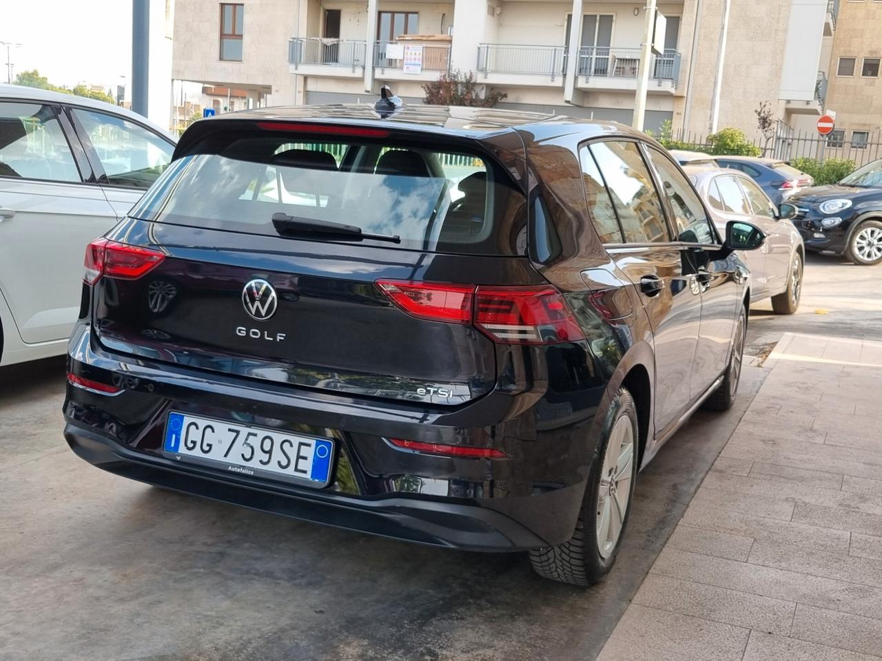 Volkswagen Golf VIII 2020 1.0 etsi evo Life 110cv dsg